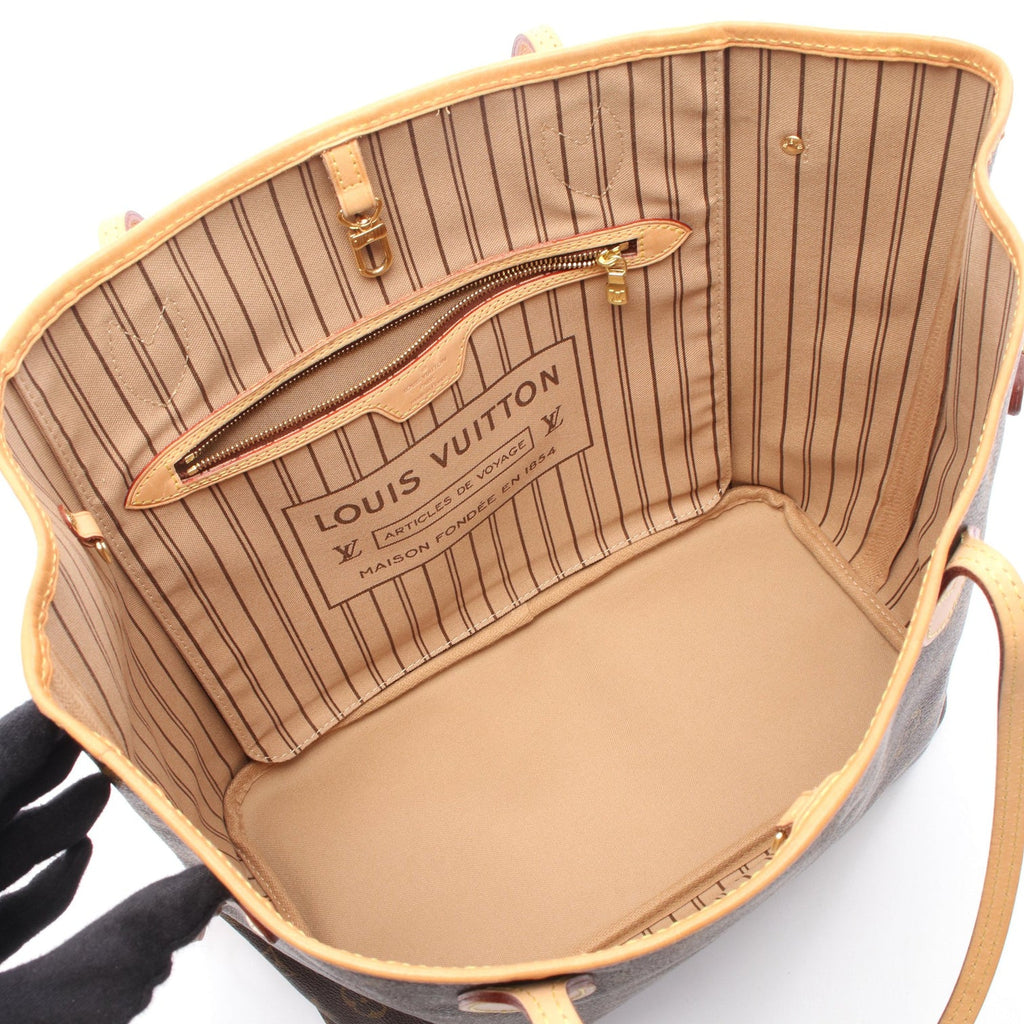 Louis Vuitton Neverfull MM Monogram Tote bag